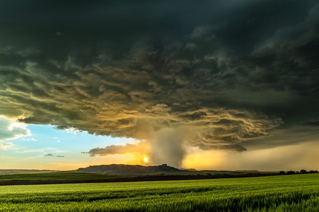 Tornadic Cell over Grassy Field - BBQ News